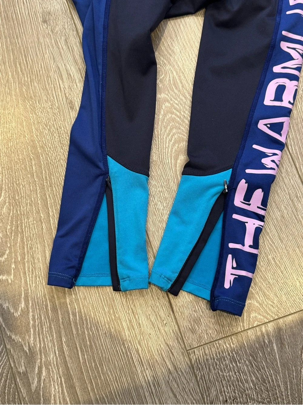 Jessica Simpson The Warm Up Sport Bra and Leggings Set Y2K Colorblock Athleisure - Picture 7 of 11